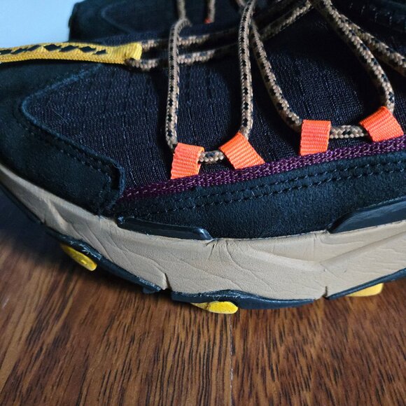 The North Face - Women’s Vectiv Taraval Tech Shoes (Size 8.5) - Picture 9 of 11